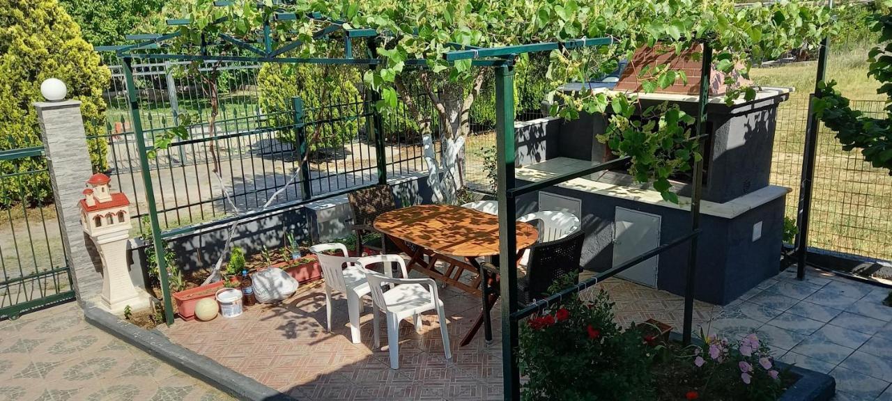 Haus Vila Nea Kallikrateia Exterior foto
